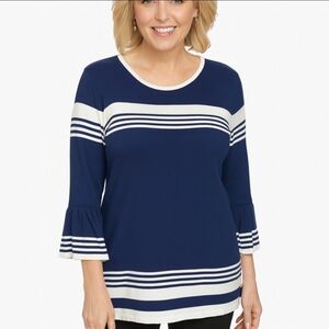 Investments Navy And White Sweater Plus Size 1X.